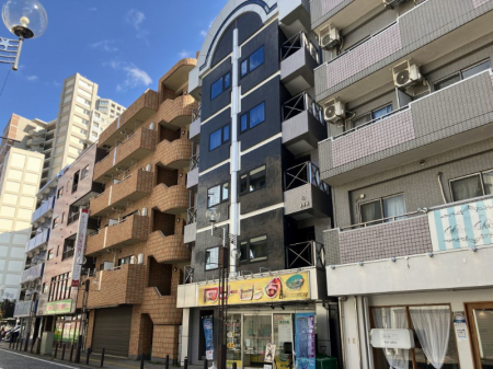 �_�ސ쌧���͌��s�΋拴�{6���ڂ̈꓏����}���V�����̌��n�O�ώʐ^